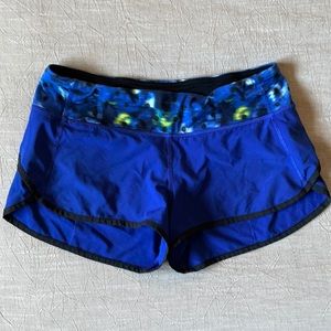 Lululemon Blue Speed Up Short 2.5in Size 6